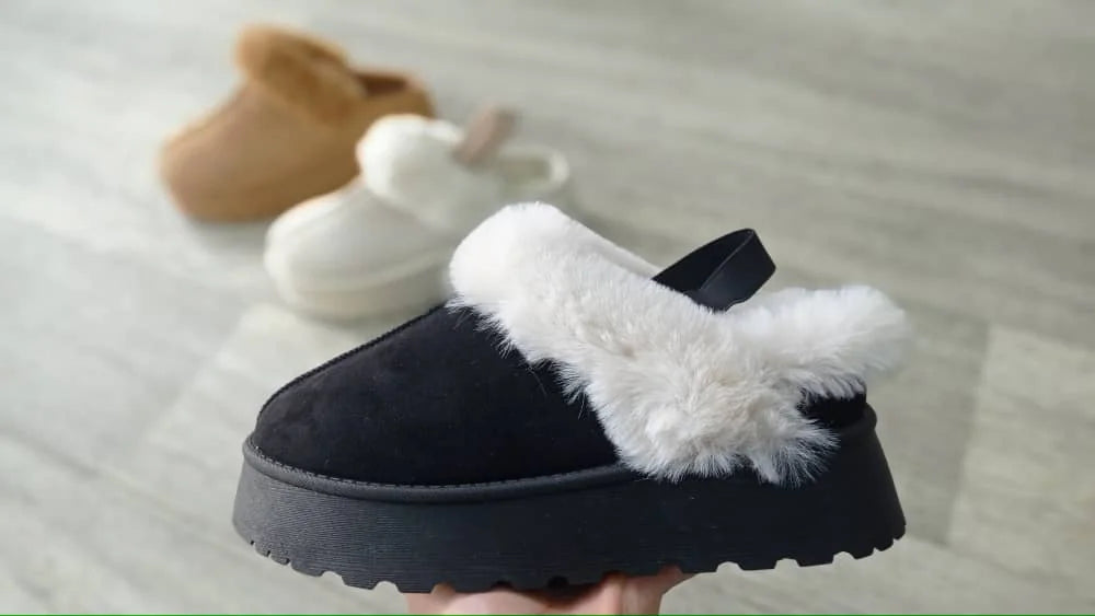 UGG 156 BLACK