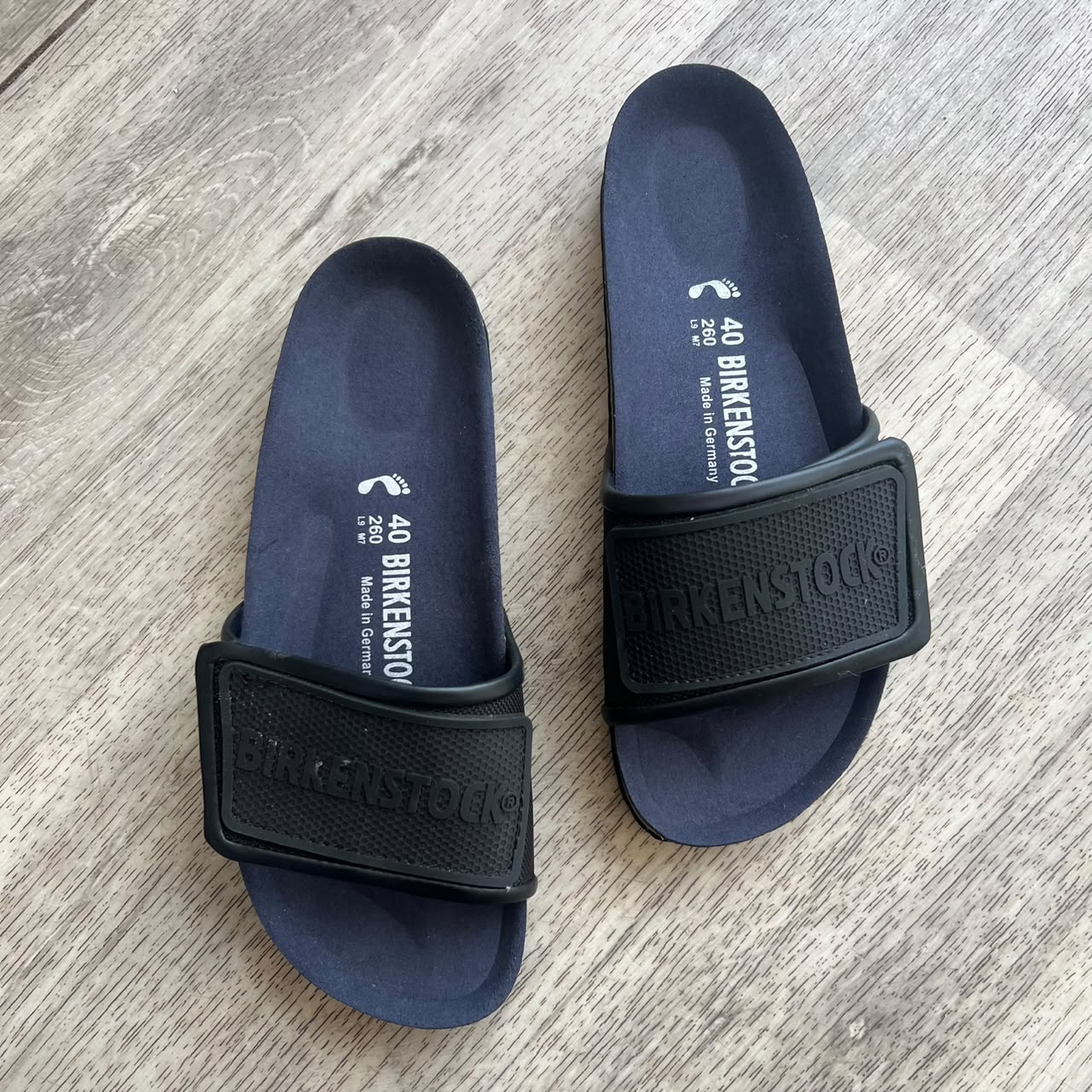 TEMA NOIR SEMELLE BLEU