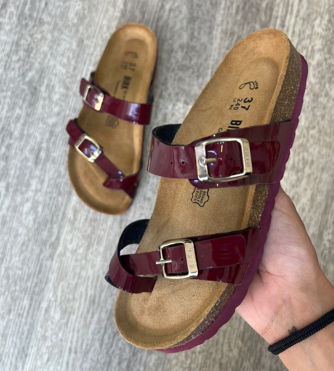 MAYARI BORDEAUX VERNIS