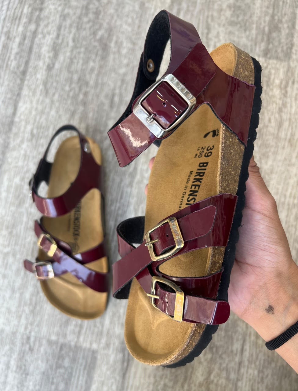 KUMBA BORDEAUX VERNIS