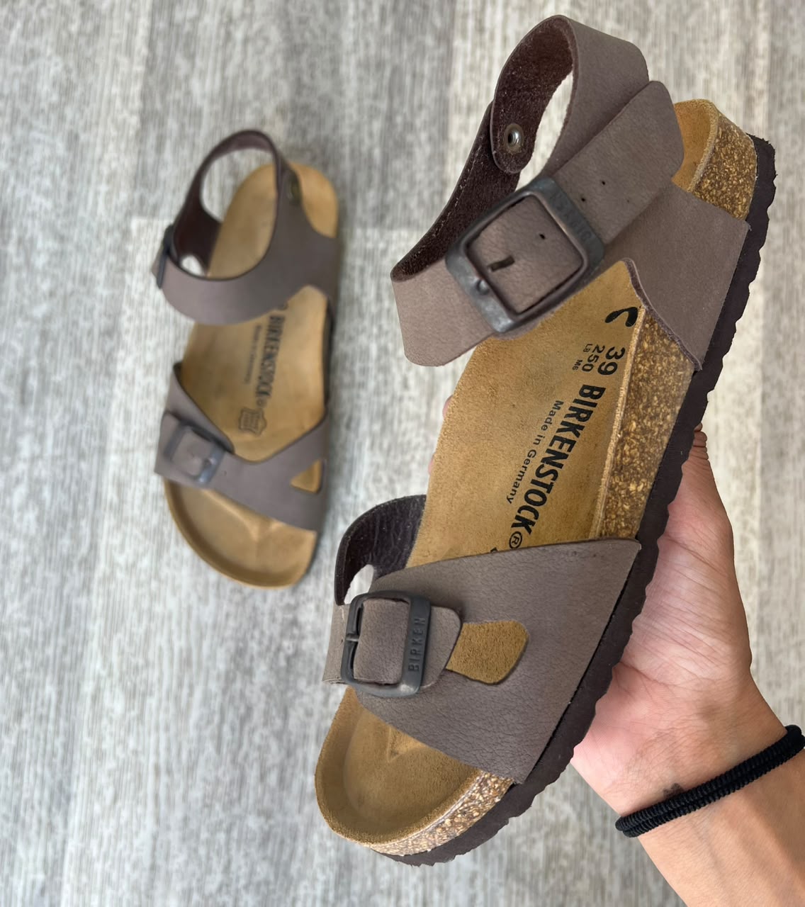 RIO NUBUCK MARRON
