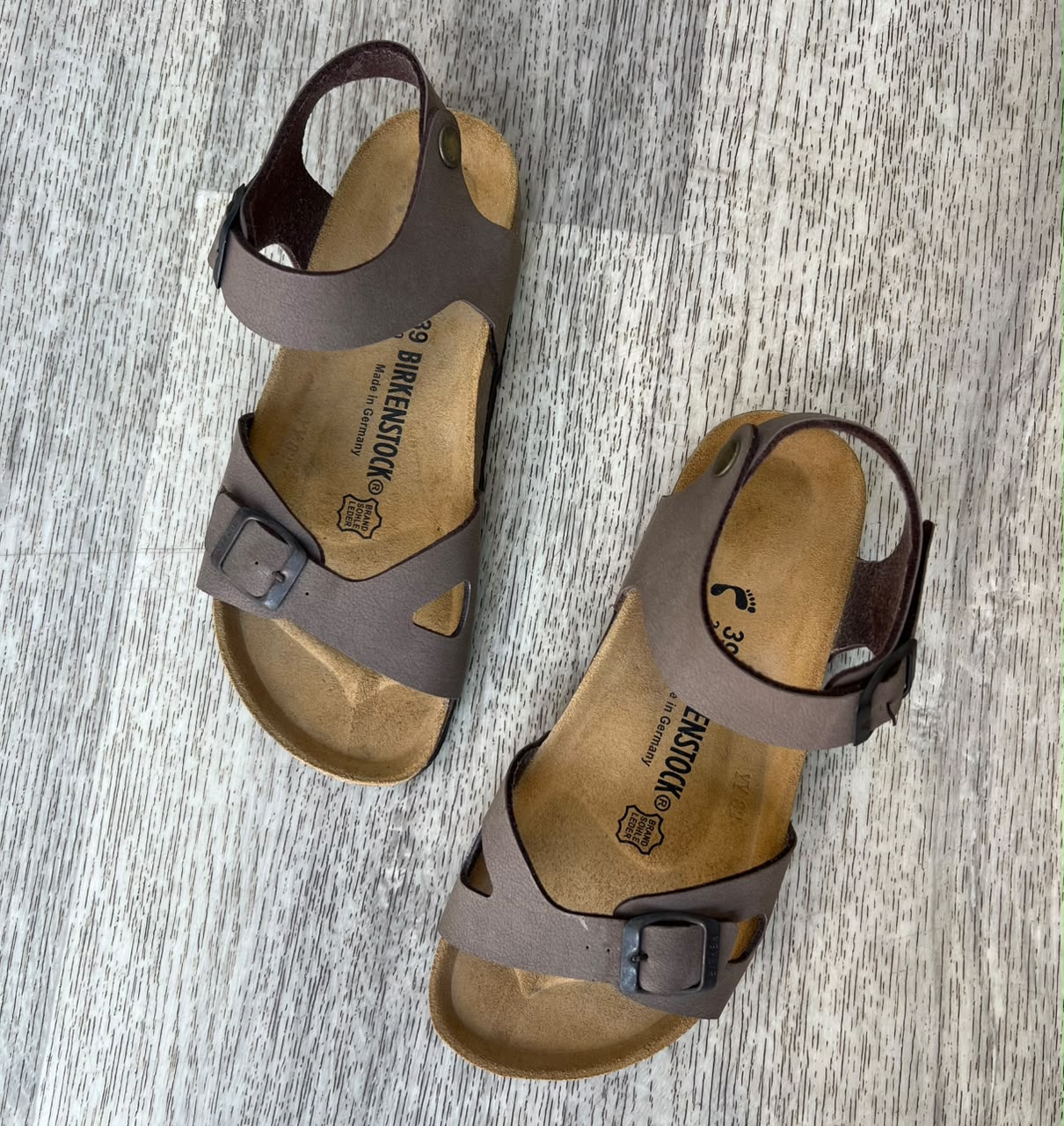 RIO NUBUCK MARRON